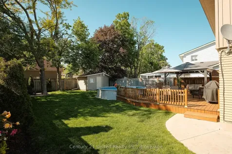 1233 Franklin Drive Peterborough ON K9H 6Z3