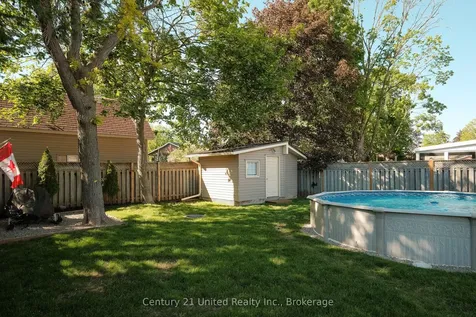 1233 Franklin Drive Peterborough ON K9H 6Z3