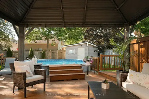 1233 Franklin Drive Peterborough ON K9H 6Z3