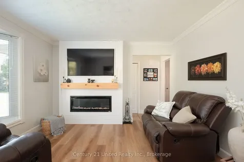 1233 Franklin Drive Peterborough ON K9H 6Z3
