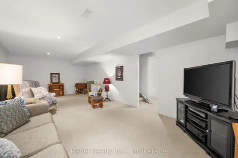 111 Colborne Street Kawartha Lakes ON K0M 1N0
