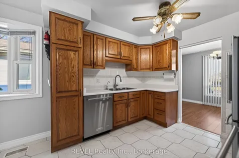 19 Lynwood Drive Hamilton ON L8E 3E7