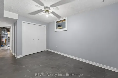 19 Lynwood Drive Hamilton ON L8E 3E7