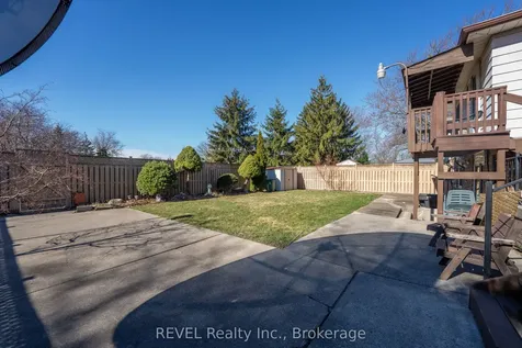 19 Lynwood Drive Hamilton ON L8E 3E7
