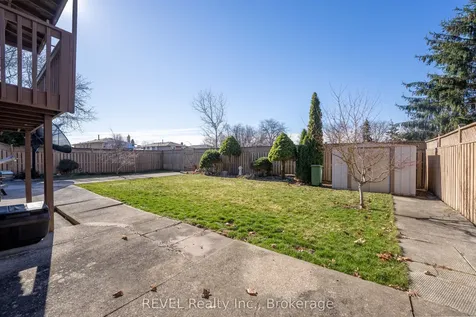 19 Lynwood Drive Hamilton ON L8E 3E7