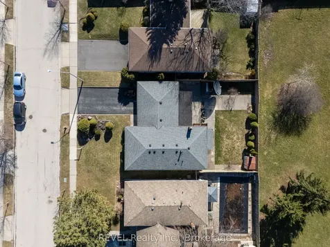 19 Lynwood Drive Hamilton ON L8E 3E7