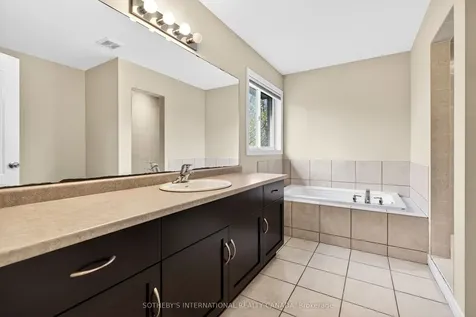 40 Maplevale Drive Hamilton ON L9G 0C5