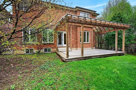 40 Maplevale Drive Hamilton ON L9G 0C5