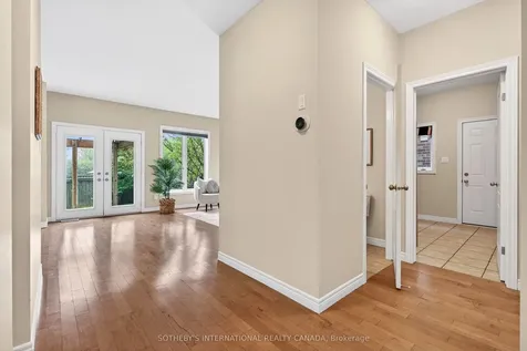 40 Maplevale Drive Hamilton ON L9G 0C5
