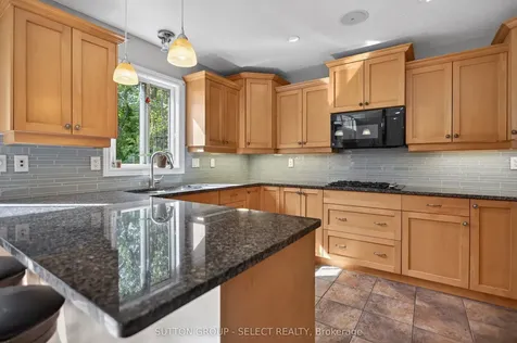 541 Juliana Drive Strathroy-caradoc ON N0L 1W0