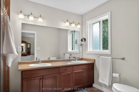 541 Juliana Drive Strathroy-caradoc ON N0L 1W0