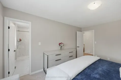 1380 Fisher Crescent Kingston ON K7M 8T2