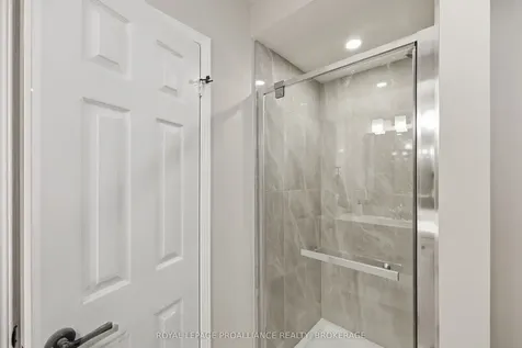 1380 Fisher Crescent Kingston ON K7M 8T2