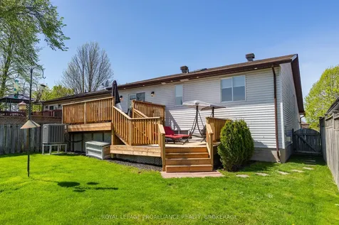 1380 Fisher Crescent Kingston ON K7M 8T2