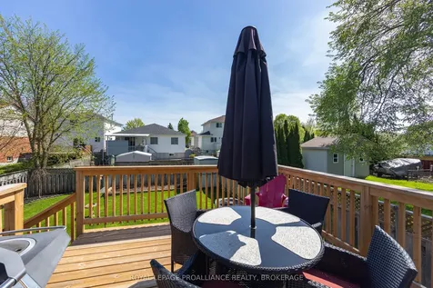 1380 Fisher Crescent Kingston ON K7M 8T2