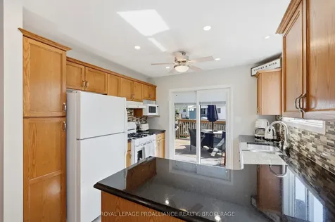 1380 Fisher Crescent Kingston ON K7M 8T2