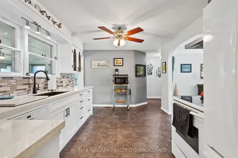 44 Chantler Road Welland ON L3C 4M5