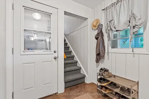 44 Chantler Road Welland ON L3C 4M5