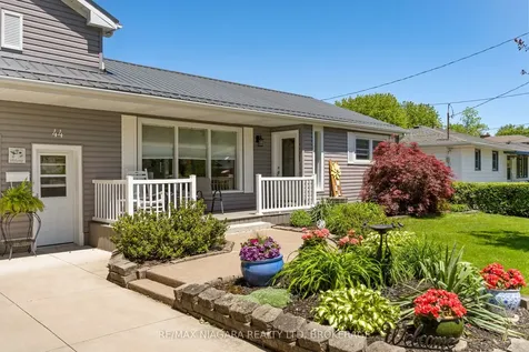 44 Chantler Road Welland ON L3C 4M5
