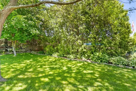 44 Chantler Road Welland ON L3C 4M5