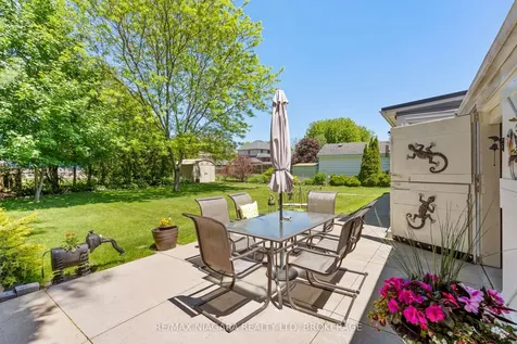 44 Chantler Road Welland ON L3C 4M5