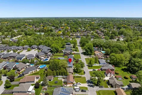44 Chantler Road Welland ON L3C 4M5