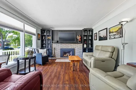 44 Chantler Road Welland ON L3C 4M5