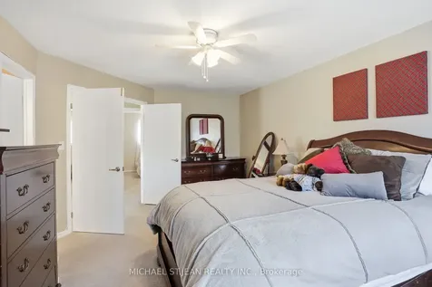 16 Woodland Drive Welland ON L3C 7C9