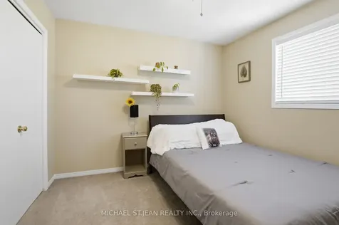 16 Woodland Drive Welland ON L3C 7C9