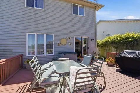 16 Woodland Drive Welland ON L3C 7C9