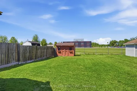 16 Woodland Drive Welland ON L3C 7C9