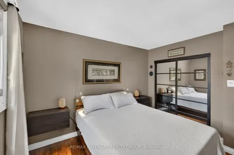 120 Abbeyhill Drive Kanata ON K2L 1H2