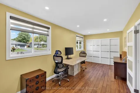 120 Abbeyhill Drive Kanata ON K2L 1H2
