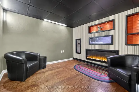 120 Abbeyhill Drive Kanata ON K2L 1H2