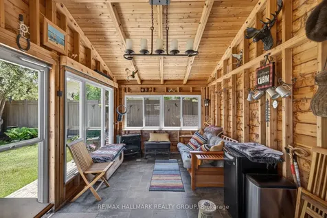 120 Abbeyhill Drive Kanata ON K2L 1H2