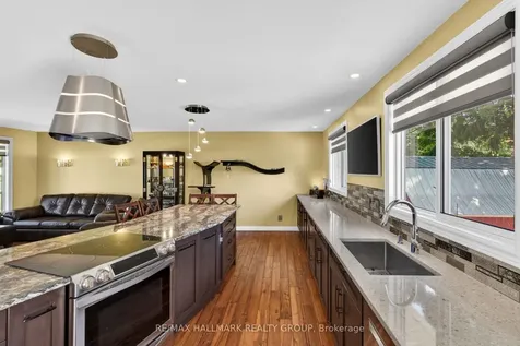 120 Abbeyhill Drive Kanata ON K2L 1H2