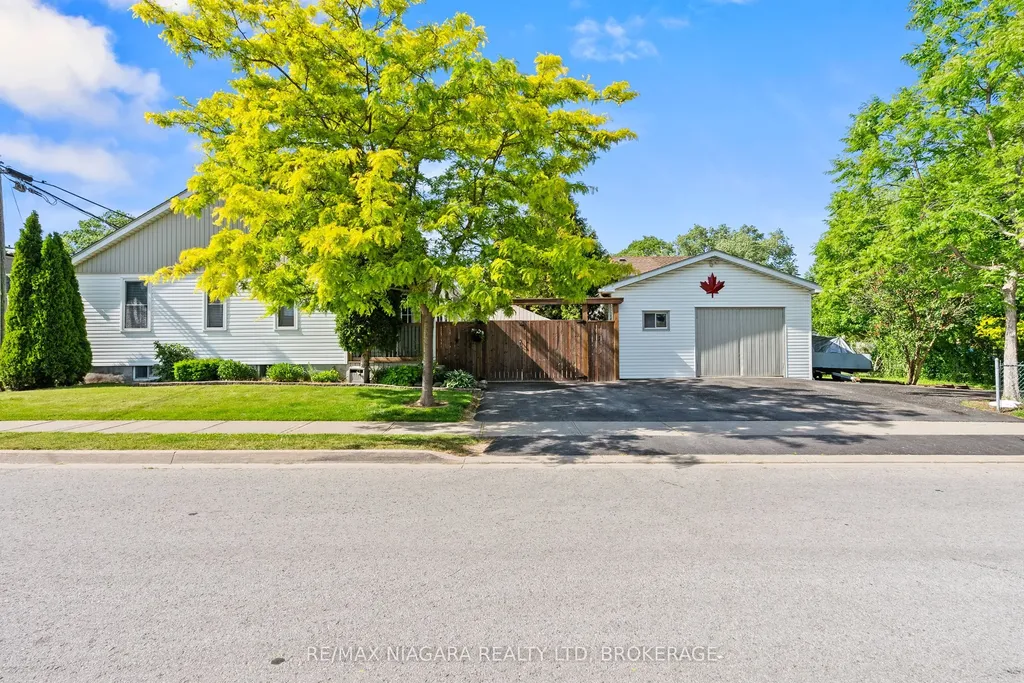 25 Mildred Avenue St. Catharines ON L2R 6J2