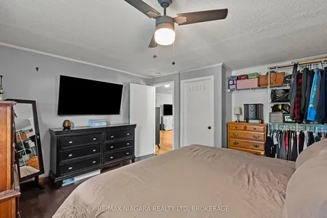 25 Mildred Avenue St. Catharines ON L2R 6J2
