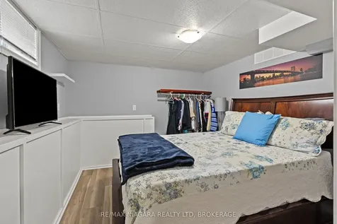 25 Mildred Avenue St. Catharines ON L2R 6J2