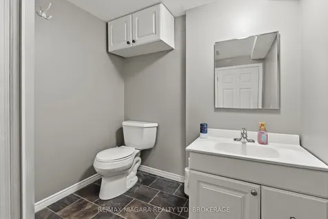 25 Mildred Avenue St. Catharines ON L2R 6J2