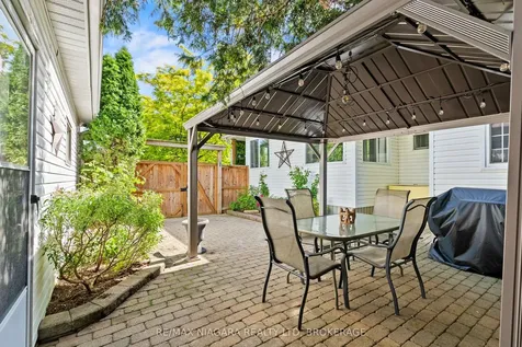 25 Mildred Avenue St. Catharines ON L2R 6J2