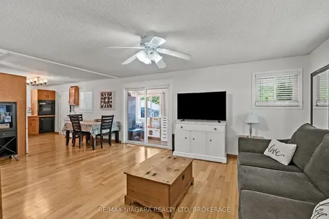25 Mildred Avenue St. Catharines ON L2R 6J2