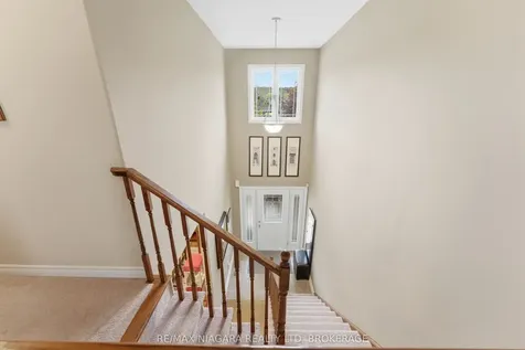 4099 Highland Park Drive Lincoln ON L3J 0L7