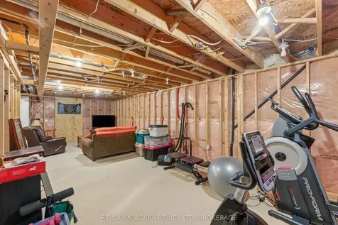 4099 Highland Park Drive Lincoln ON L3J 0L7