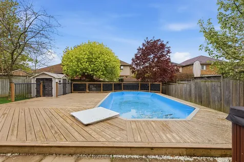 4099 Highland Park Drive Lincoln ON L3J 0L7