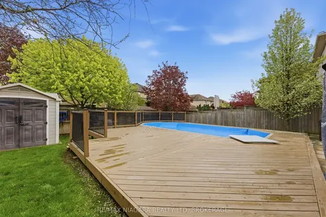 4099 Highland Park Drive Lincoln ON L3J 0L7