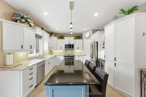 4099 Highland Park Drive Lincoln ON L3J 0L7
