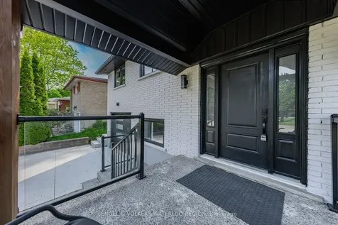 627 Glen Forrest Boulevard Waterloo ON N2L 4K1