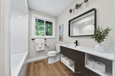 627 Glen Forrest Boulevard Waterloo ON N2L 4K1