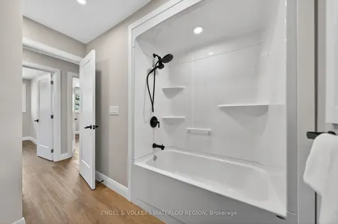 627 Glen Forrest Boulevard Waterloo ON N2L 4K1